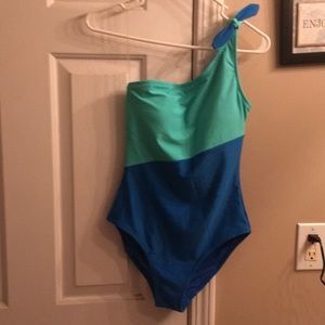 Old navy one piece swimsuit